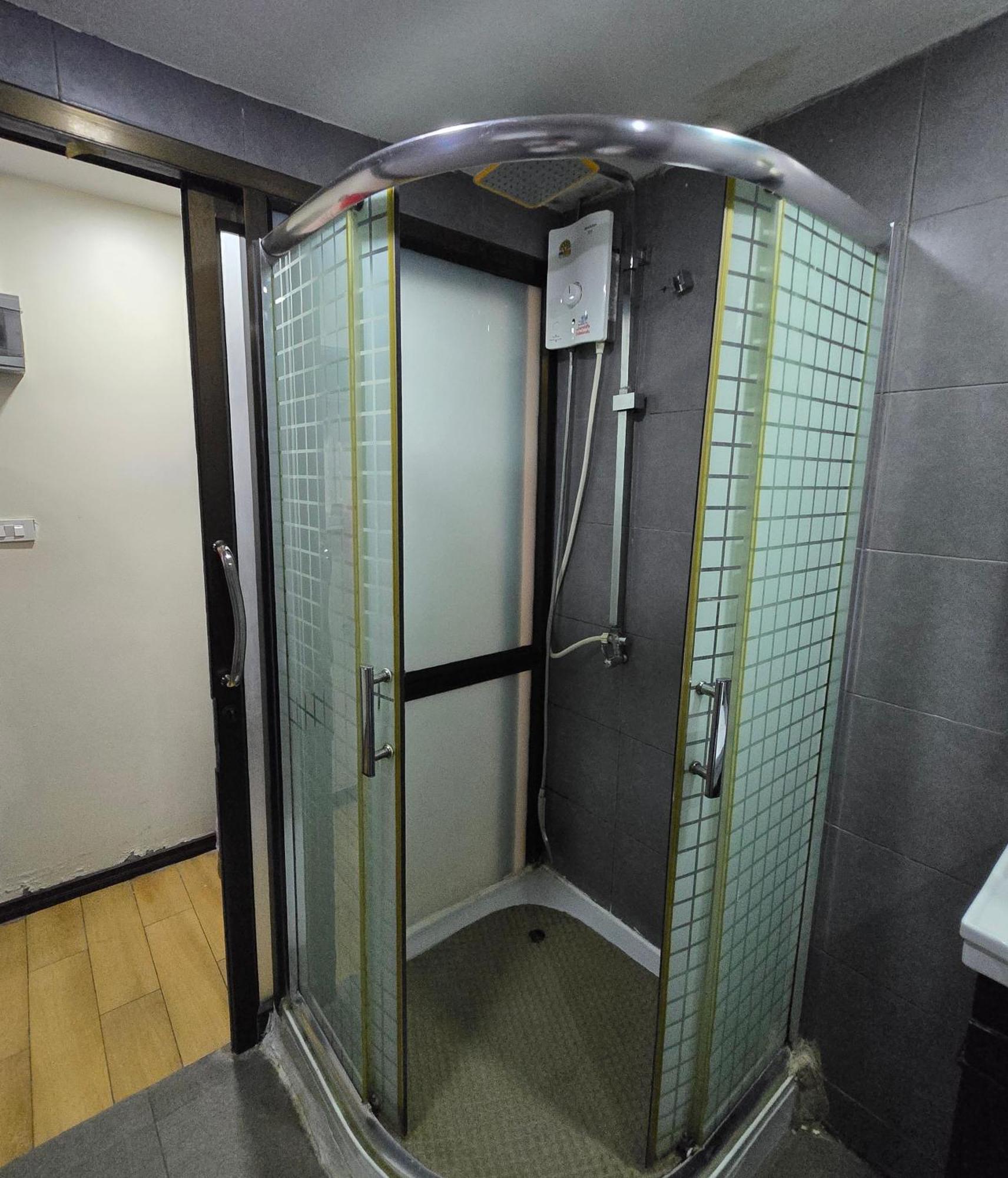 Residency Khách sạn 3*