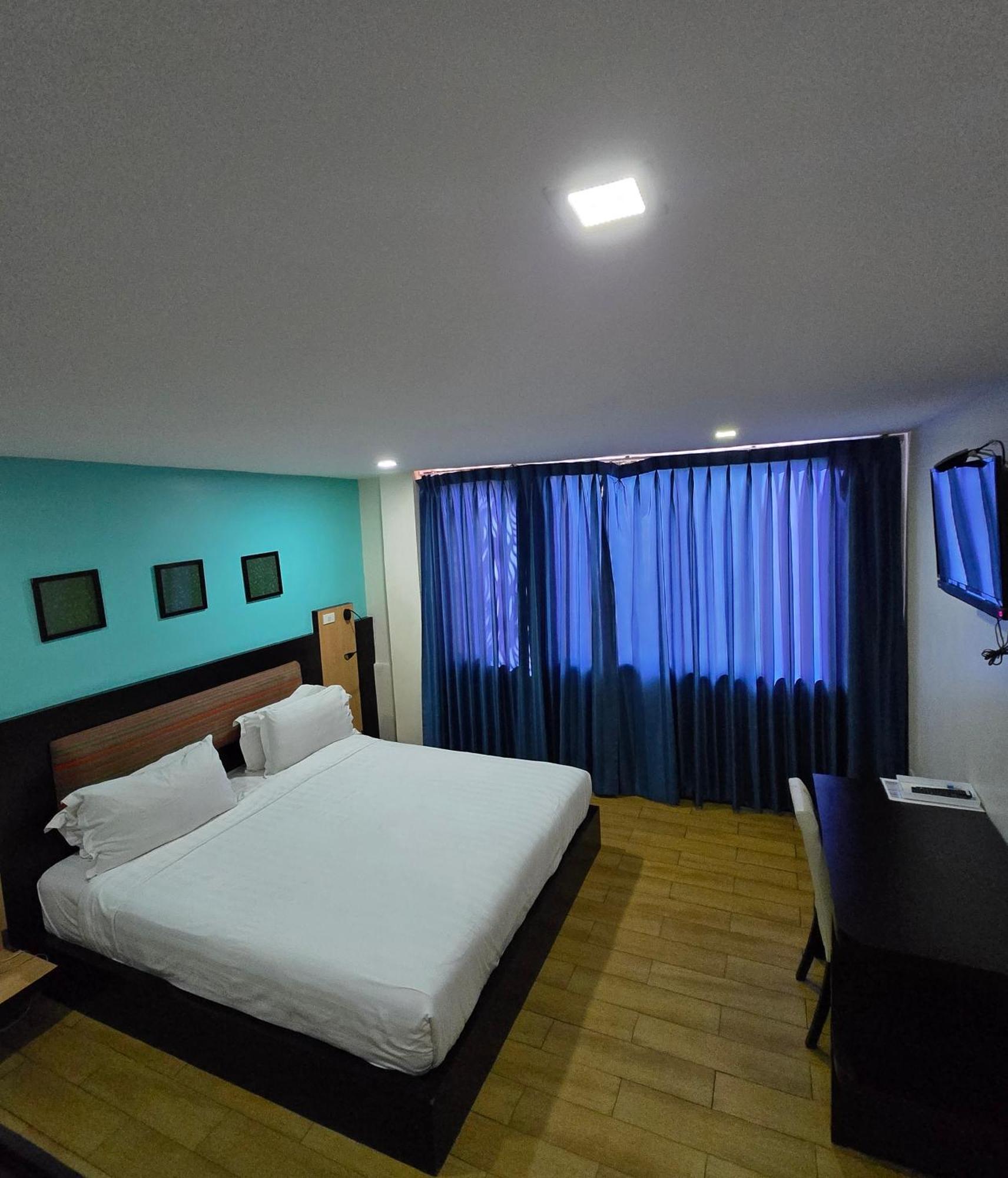 Residency Khách sạn 3*
