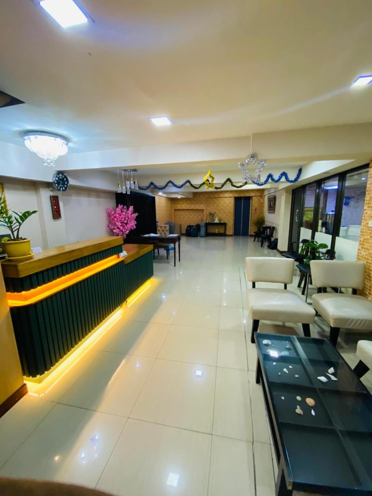 Residency Khách sạn 3*
