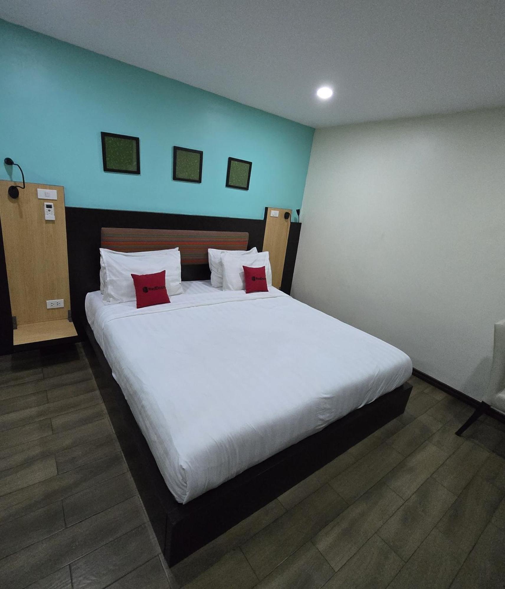 Khách sạn Residency